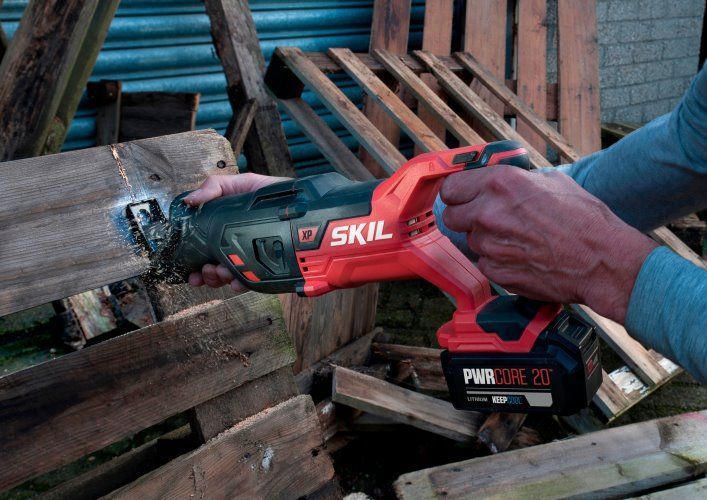 Пила сабельная аккумуляторная бесщеточная, SKIL 3480 CB XP + аккумулятор 4,0 Ah + зарядное устройство SW1E3480CB+BC1E3111AA 11071800305 промо-комплект SW1E3480CB+BC1E3111AA фото